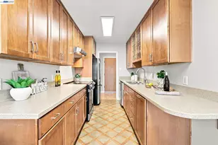 2137 Otis Dr, Alameda, CA 94501 - Photo 10