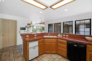 16989 Brierly Ct, Castro Valley, CA 94546 - Photo 20