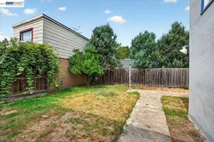250 Broadmoor Blvd, San Leandro, CA 94577 - Photo 52