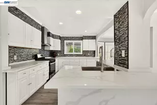 250 Broadmoor Blvd, San Leandro, CA 94577 - Photo 20