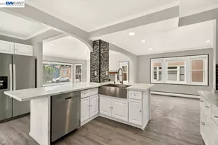 250 Broadmoor Blvd, San Leandro, CA 94577 - Photo 20