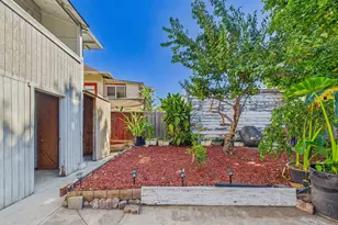 2070 Rosedale Ave, Oakland, CA 94601 - Photo 30