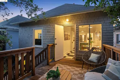 455 36th St, Oakland, CA 94609 - Photo 32