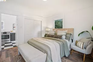 455 36th St, Oakland, CA 94609 - Photo 22