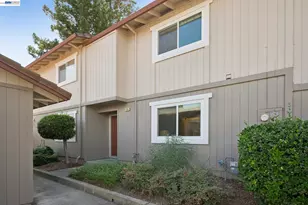 728 St Michael Cir, Pleasanton, CA 94566 - Photo 2