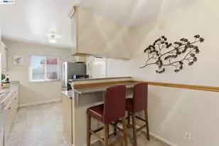 18160 Hunter Ave, San Lorenzo, CA 94541 - Photo 8