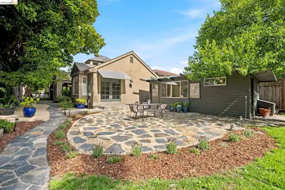 201 Beverly Ave, San Leandro, CA 94577 - Photo 52