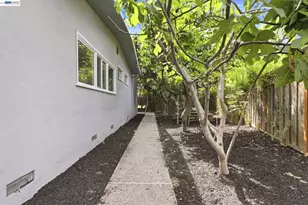 554 Beechmont Ln, Hayward, CA 94544 - Photo 48