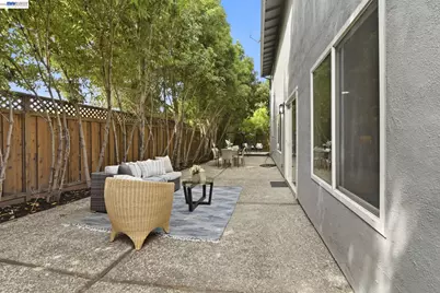 554 Beechmont Lane, Hayward, CA 94544 - Photo 46