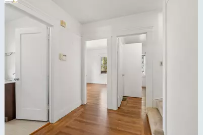521 Zorah St, Oakland, CA 94606 - Photo 24