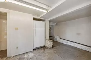 521 Zorah St, Oakland, CA 94606 - Photo 44