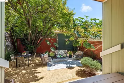2435 Valley Street, Berkeley, CA 94702 - Photo 64