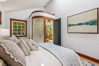 2435 Valley Street, Berkeley, CA 94702 - Photo 46