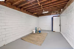 2435 Valley St, Berkeley, CA 94702 - Photo 78
