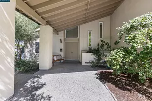 7 Leeds Ct, Danville, CA 94526 - Photo 2