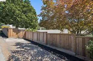 6040 Chelton Dr, Oakland, CA 94611 - Photo 52