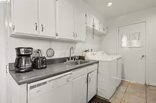 258 Dundee Dr, South San Francisco, CA 94080 - Photo 8