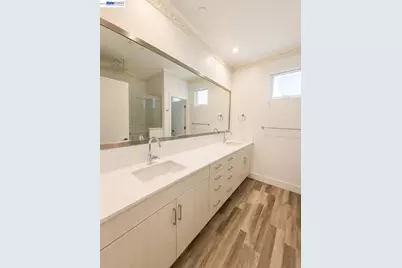 977 24th St, Oakland, CA 94607 - Photo 6