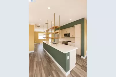 977 24th St, Oakland, CA 94607 - Photo 4