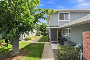 4747 Capay Dr, San Jose, CA 95118 - Photo 2