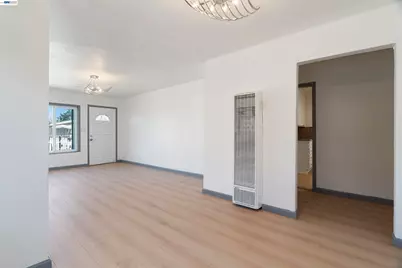 1006 72nd Ave, Oakland, CA 94621 - Photo 8