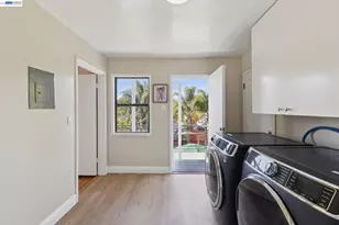 8233 Golf Links Rd, Oakland, CA 94605 - Photo 36