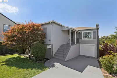 8233 Golf Links Rd, Oakland, CA 94605 - Photo 68