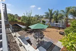 8233 Golf Links Rd, Oakland, CA 94605 - Photo 38