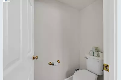 2825 Hillcrest Avenue, Hayward, CA 94542 - Photo 34