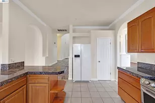 2825 Hillcrest Ave, Hayward, CA 94542 - Photo 12