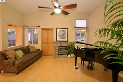 8051 Canyon Creek Cir, Pleasanton, CA 94588 - Photo 8