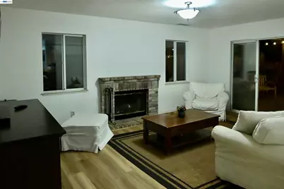 8051 Canyon Creek Cir, Pleasanton, CA 94588 - Photo 18