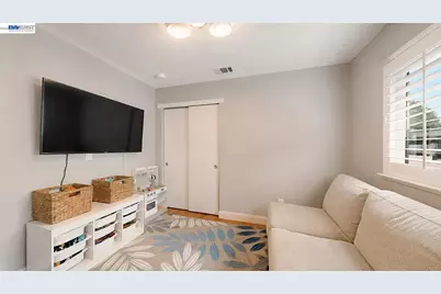 771 Twin Hills Dr, Galt, CA 95632 - Photo 10