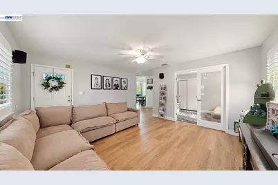 771 Twin Hills Dr, Galt, CA 95632 - Photo 8