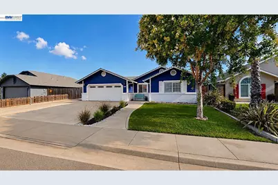 771 Twin Hills Dr, Galt, CA 95632 - Photo 2