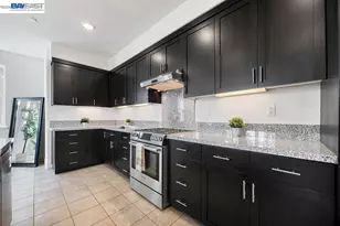 2729 5th St, Alameda, CA 94501 - Photo 2