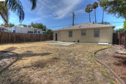 2745 D St, Antioch, CA 94509 - Photo 24