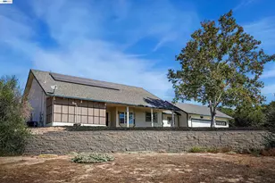 8060 Chardonnay Pl, Valley Springs, CA 95252 - Photo 6