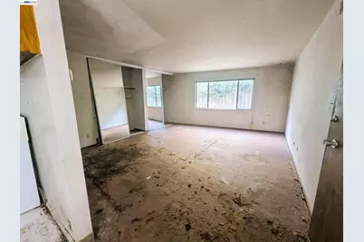 3877 Howe St #107, Oakland, CA 94611 - Photo 8