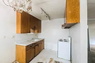 3877 Howe St, Oakland, CA 94611 - Photo 12