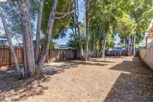 7014 Holly St, Oakland, CA 94621 - Photo 12