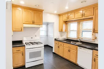 1315 84th Ave, Oakland, CA 94621 - Photo 6