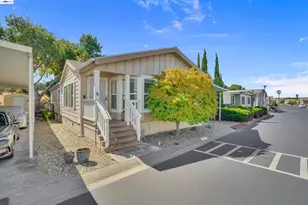 60 Palm Dr, Union City, CA 94587 - Photo 2