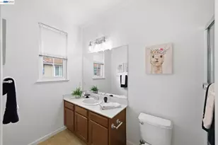 1012 Martin Luther King Dr, Hayward, CA 94541 - Photo 22