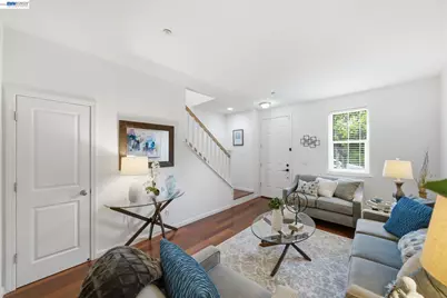 1012 Martin Luther King Dr, Hayward, CA 94541 - Photo 4