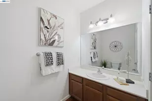1012 Martin Luther King Dr, Hayward, CA 94541 - Photo 8