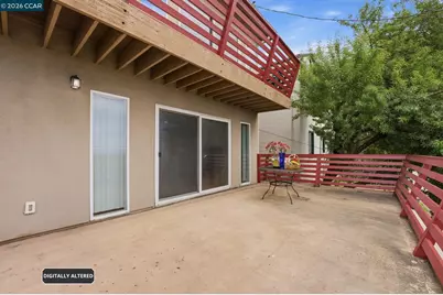 8910 Burr St, Oakland, CA 94605 - Photo 4