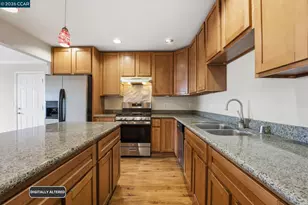 8910 Burr St, Oakland, CA 94605 - Photo 22