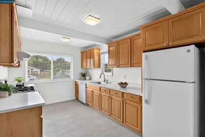 2926 Alta Mira Dr, Richmond, CA 94806 - Photo 18