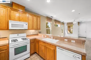 6685 Forget Me Not, Livermore, CA 94551 - Photo 16